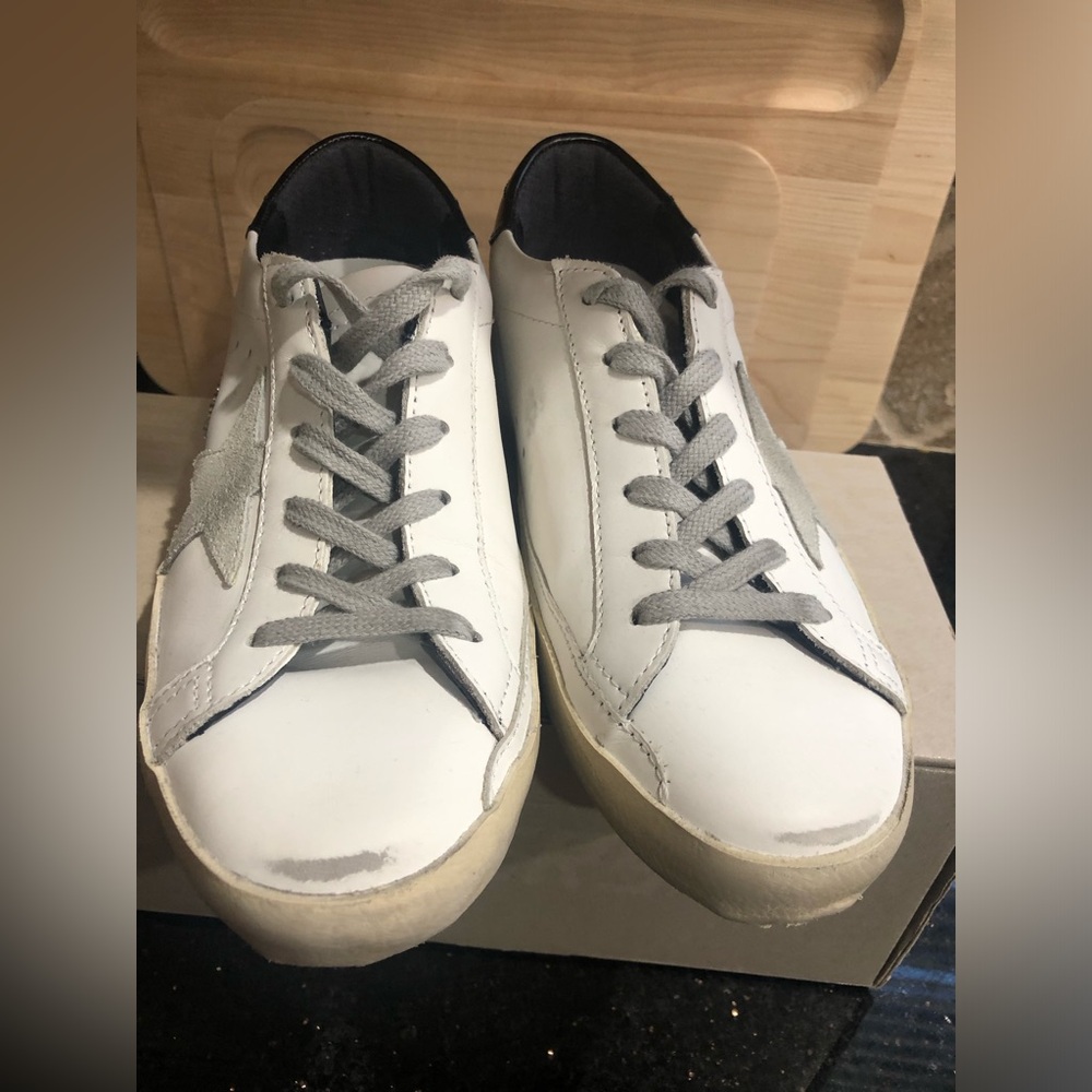 Golden Goose Super-Star Classic White/Ice/Black Sneakers Sz 37 NIB - Picture 3 of 7